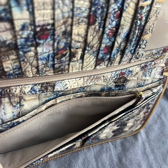 Brahmin Skyler Clutch